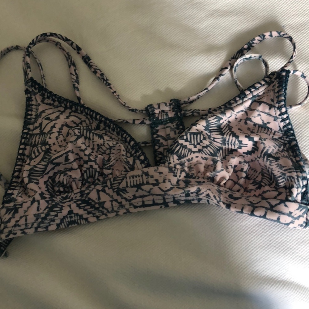 BIKINI TOP